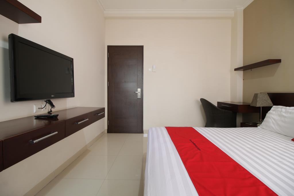 Reddoorz Plus Near Ambassador Mall จาการ์ตา ภายนอก รูปภาพ