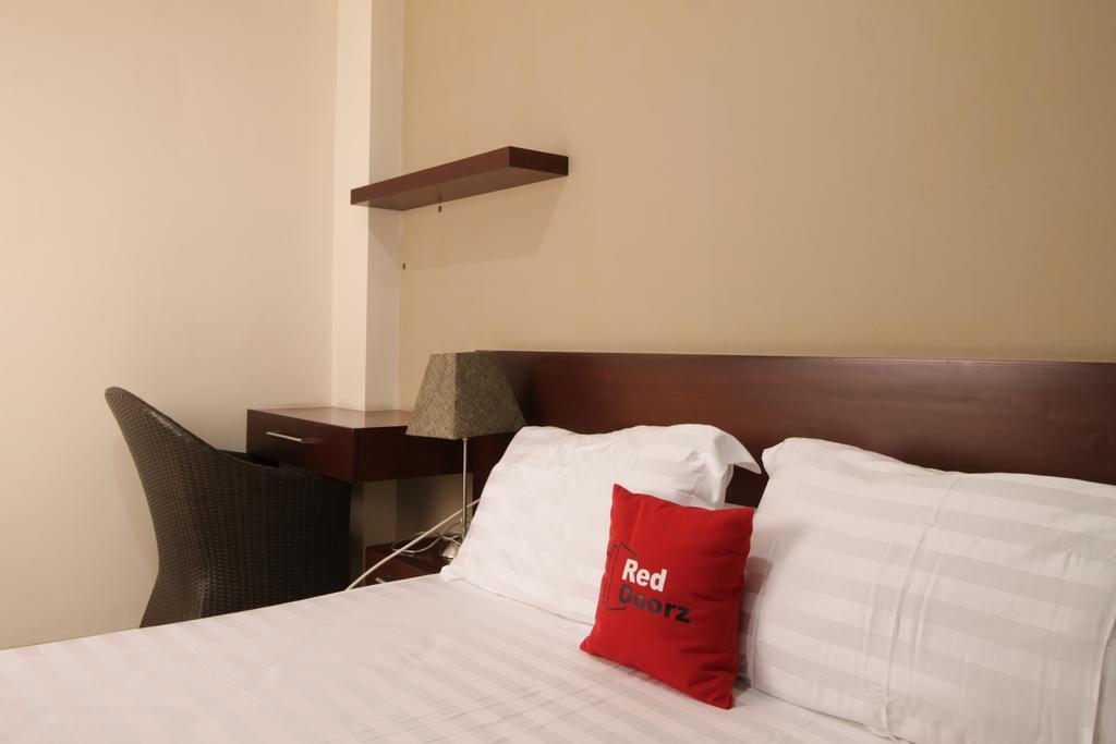 Reddoorz Plus Near Ambassador Mall จาการ์ตา ภายนอก รูปภาพ