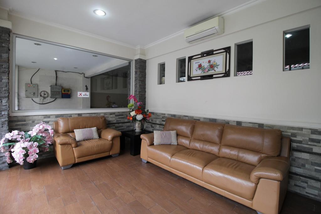 Reddoorz Plus Near Ambassador Mall จาการ์ตา ภายนอก รูปภาพ